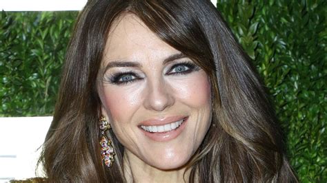 liz hurley nue|Elizabeth Hurley, 56 ans, prend la pose nue sur Instagram